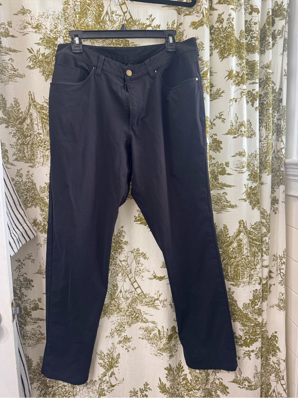 lululemon athletica Black Casual Pants